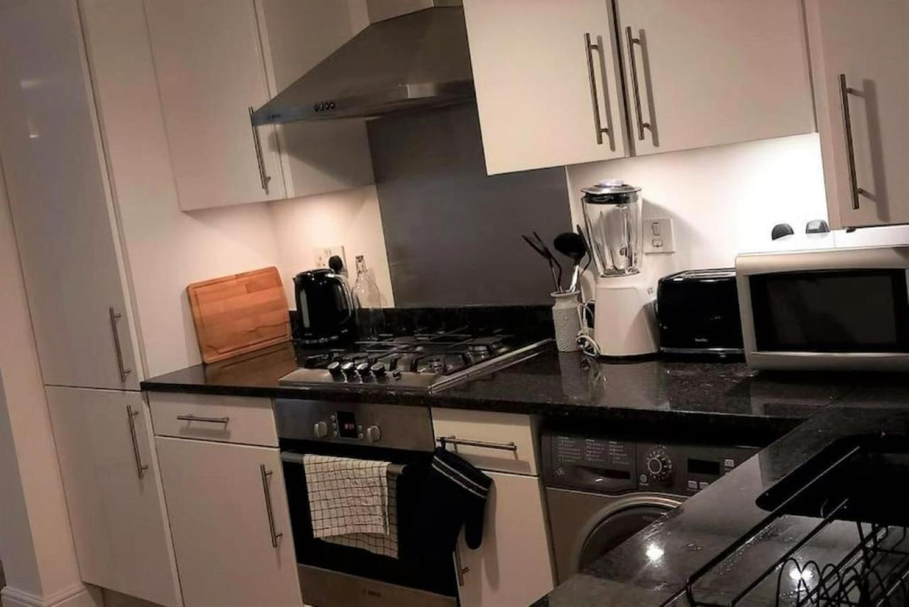 2 Bedroom Victorian Garden Flat London Kültér fotó
